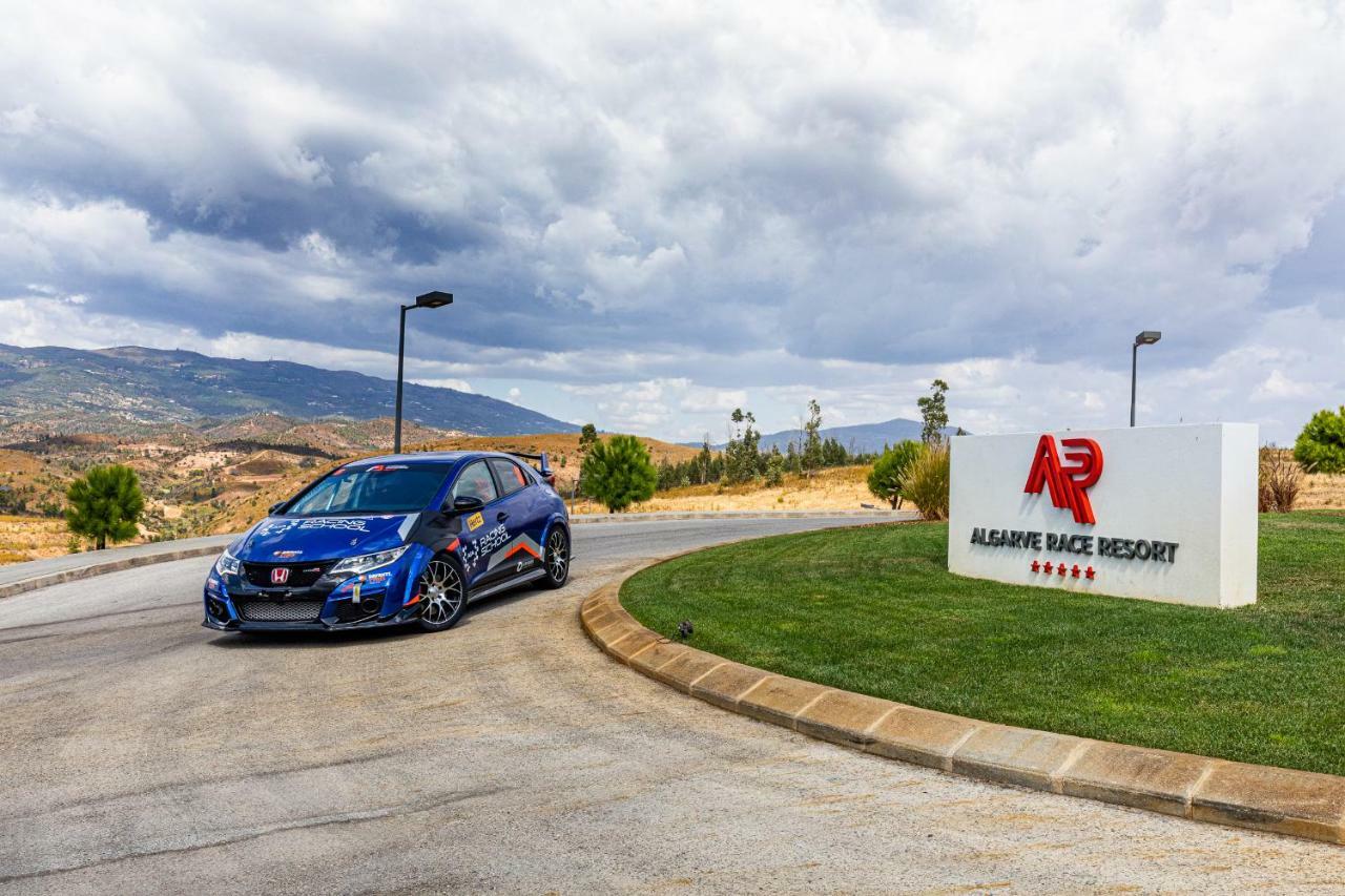 Algarve Race Resort - Hotel Montes de Cima Kültér fotó